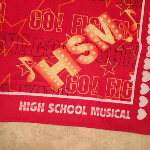 Like NEW High School Musical souvenir scarf - Picture 3 of 6
